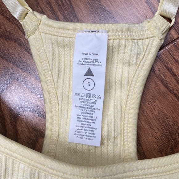 Balance athletica linear racer top size small - Picture 4 of 5